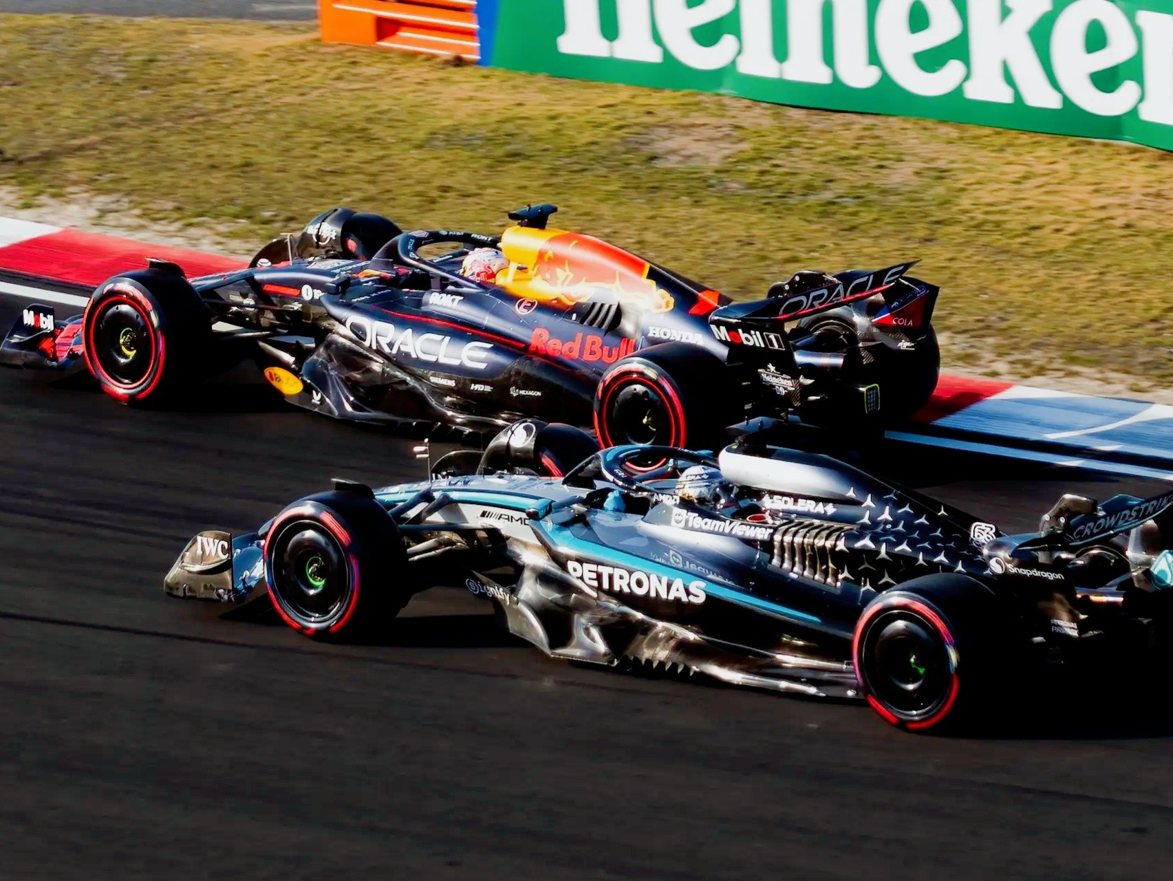 爱游戏官方入口-包含红牛车队翻盘梅赛德斯，佩雷兹惊艳四座的词条