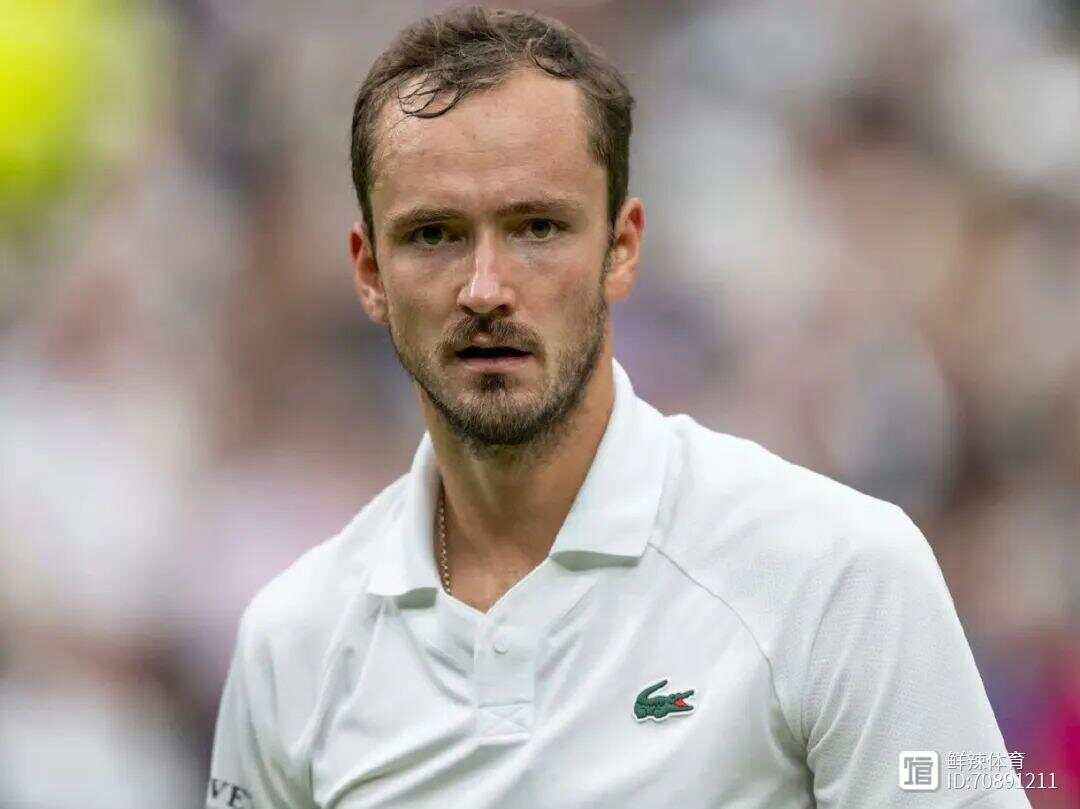 温网力克年终总决赛，梅德韦杰夫关键制胜