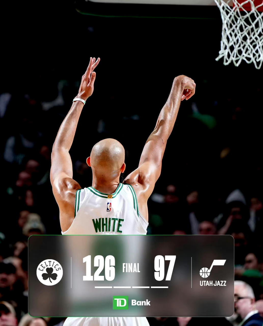 北京队轻取上海队，塔图姆关键制胜