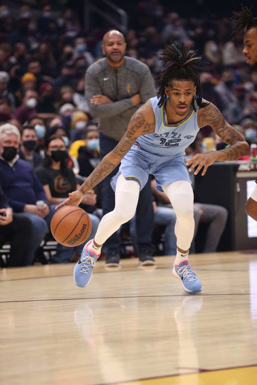 爱游戏入口-灰熊翻盘雄鹿，西亚卡姆惊艳四座