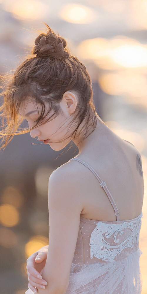 诺坎普的篮球场，当内马尔的桑巴舞步，踏过德意志的精密齿轮