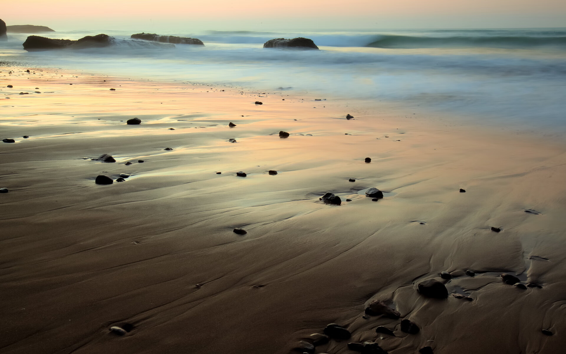 血脉压制下的火焰，红牛一队如何以教科书式完胜诠释F1的代差艺术