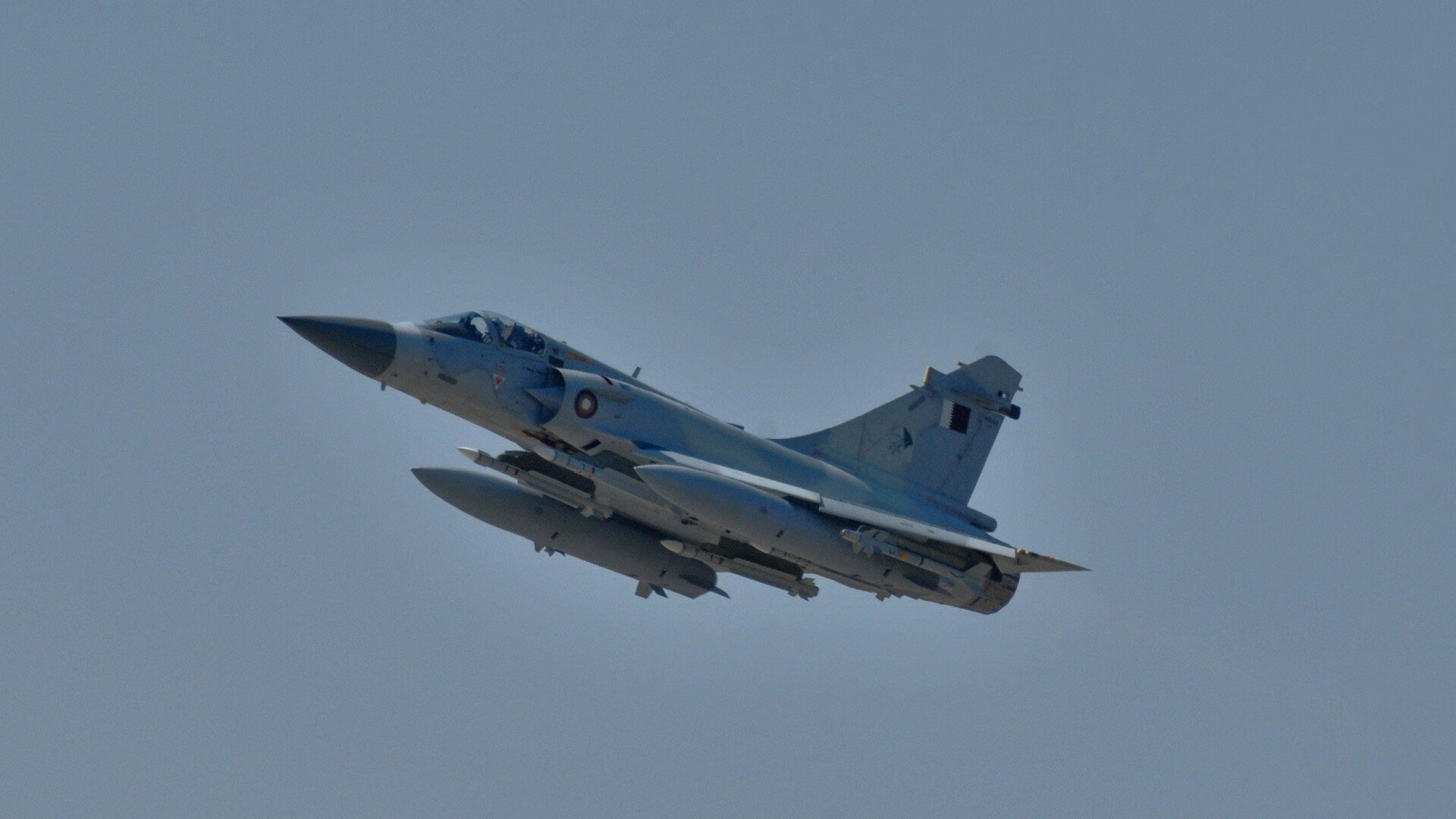 爱游戏-库尔图瓦关键节点连续得分，加拿大防守铁闸锁死英格兰—一场战术与意志的胜利