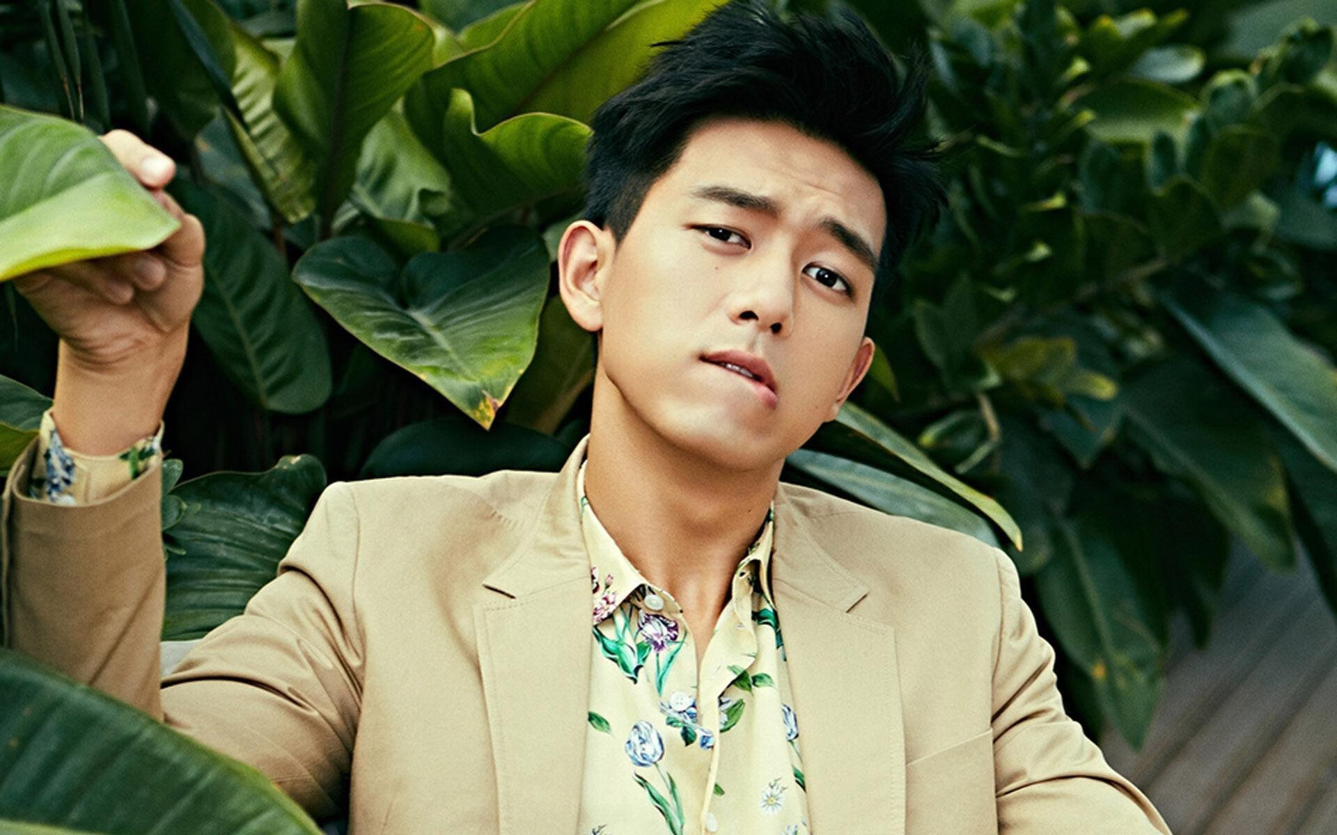 当机械吞噬桑巴，克瓦拉茨赫利亚的魔法能击败勒沃库森的足球工厂吗？